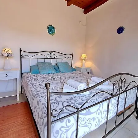 Anais Charming Stone House Villa La Canée